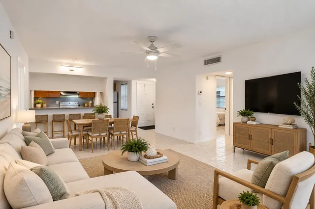 3-bedroom home at 2720 Forest Hills Boulevard #102, Coral Springs