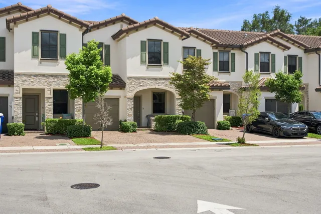 3-bedroom home at 1434 SW 54TH Avenue, North Lauderdale