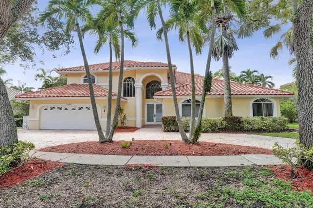 4-bedroom rental at 11340 Lakeshore Drive, Cooper City