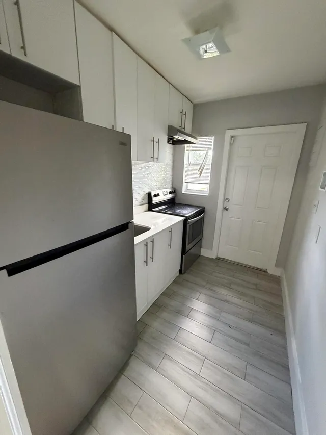 2-bedroom rental at 2722 POINSETTIA Avenue #8, West Palm Beach