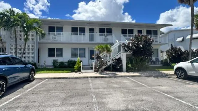 2-bedroom rental at 2000 NE 51ST Court #110, Fort Lauderdale