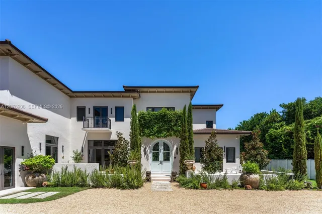 7-bedroom home at 8345 Ponce De Leon Road, Miami