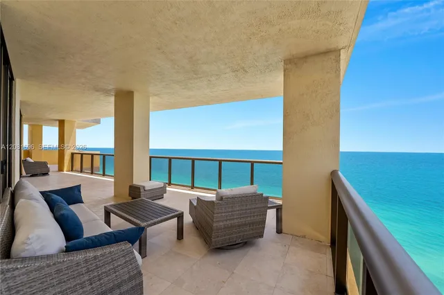 3-bedroom home at 16275 Collins Avenue #2101, Sunny Isles Beach