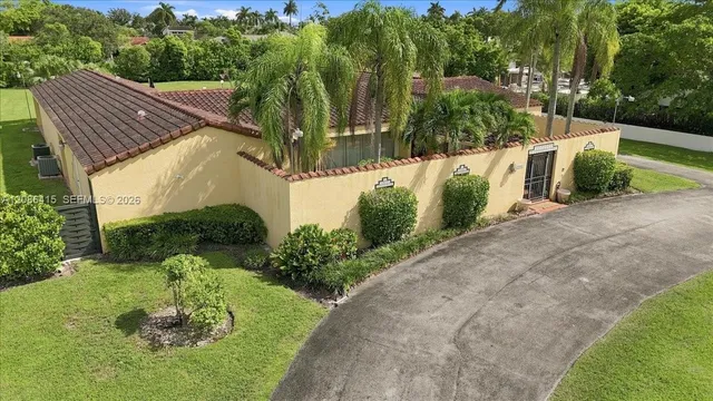 6-bedroom home at 9805 SW 64th Street, Miami