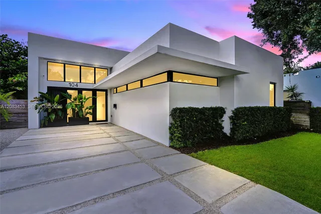 3-bedroom rental at 104 NW 47th Terrace #104, Miami