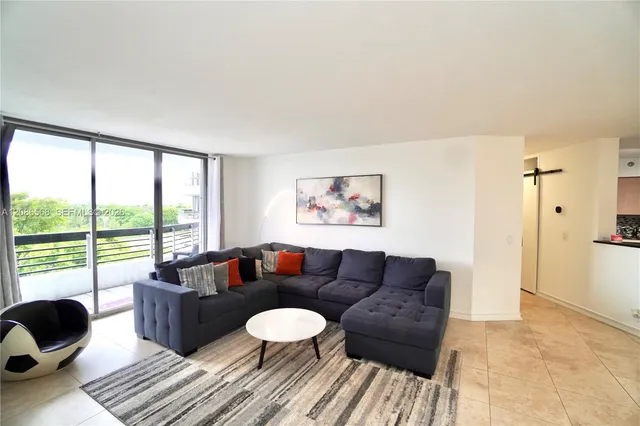 2-bedroom home at 3400 NE 192nd Street #606, Aventura