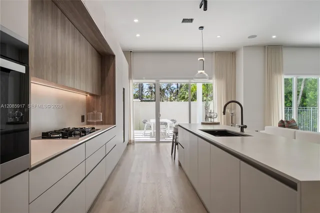 5-bedroom rental at 18955 Atlantic Boulevard, Sunny Isles Beach