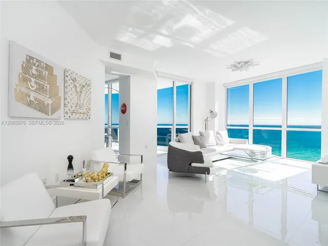 2-bedroom rental at 18201 Collins Avenue #4709A, Sunny Isles Beach