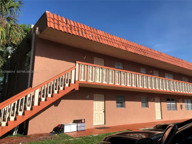 2-bedroom rental at 7830 NW 33rd Street #505, Davie