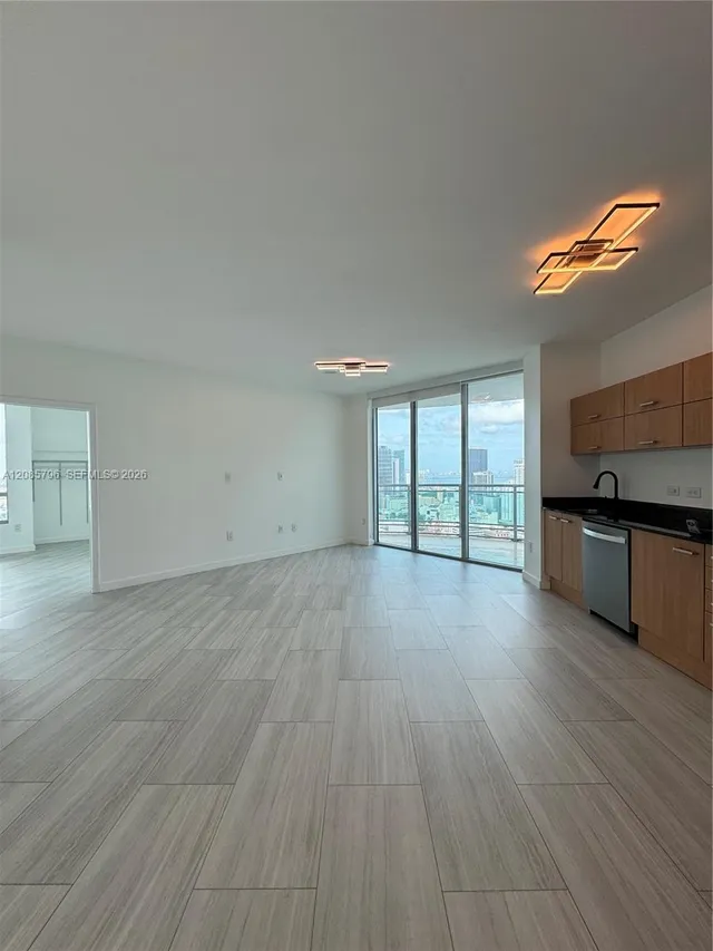 2-bedroom rental at 350 S Miami Avenue #3913, Miami