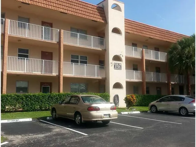 2-bedroom home at 2721 N Pine Island Road #204, Sunrise