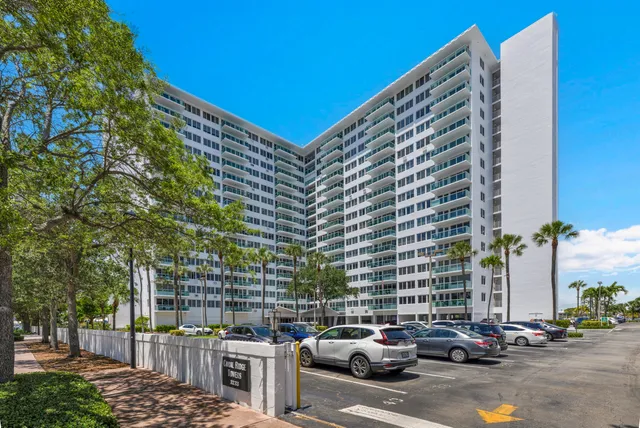 1-bedroom home at 3233 NE 34th Street #1406, Fort Lauderdale