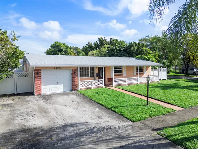 3-bedroom home at 7081 TAYLOR Street, Hollywood