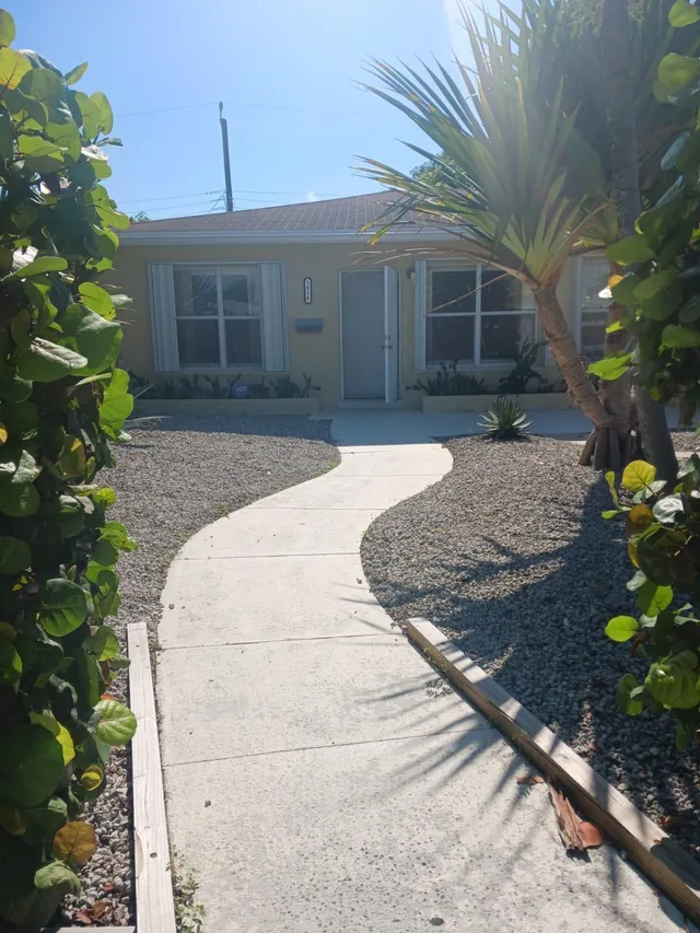 2-bedroom rental at 1414 N J Street, Lake Worth Beach