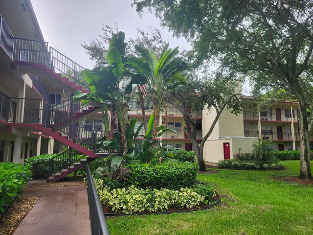 2-bedroom rental at 200 SW 132ND Way #105L, Pembroke Pines