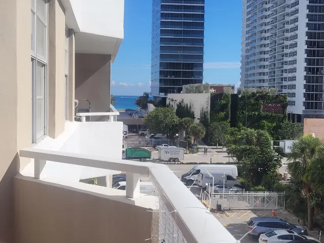 1-bedroom rental at 1985 S OCEAN Drive #3A, Hallandale Beach