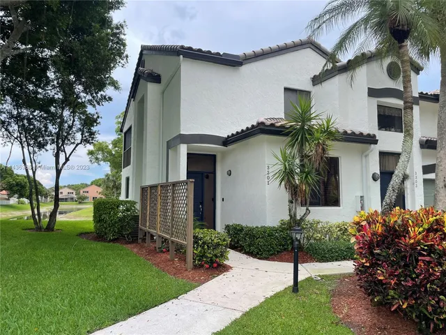 2-bedroom rental at 7525 NW 61ST Terrace #3301, Parkland
