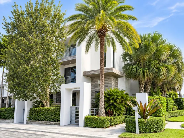 3-bedroom rental at 1851 NW 40th Drive, Boca Raton