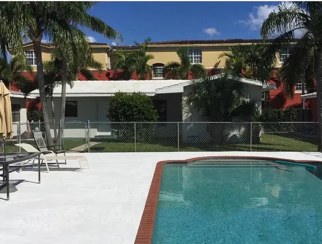 2-bedroom rental at 1836 Coral Ridge Drive #5, Fort Lauderdale
