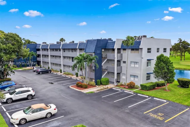2-bedroom home at 7807 Golf Cir Drive #104, Margate