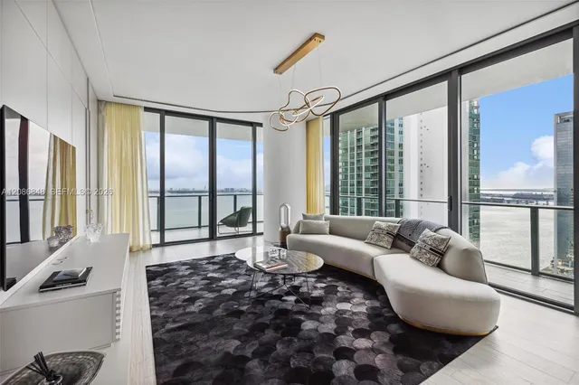 4-bedroom home at 480 NE 31st Street #3501, Miami