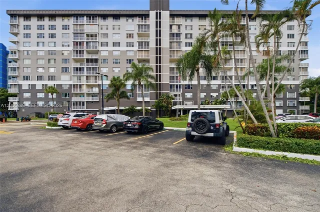 2-bedroom home at 3850 Washington Street #808, Hollywood