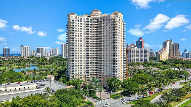 2-bedroom home at 19501 W Country Club Drive #1508, Aventura