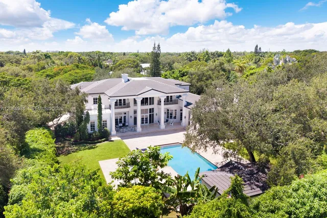 7-bedroom home at 6045 SW 106th Street, Pinecrest
