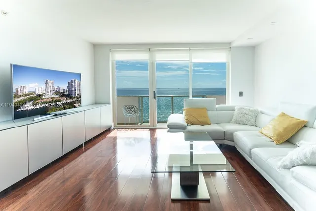 3-bedroom rental at 9499 Collins Avenue #1001, Surfside