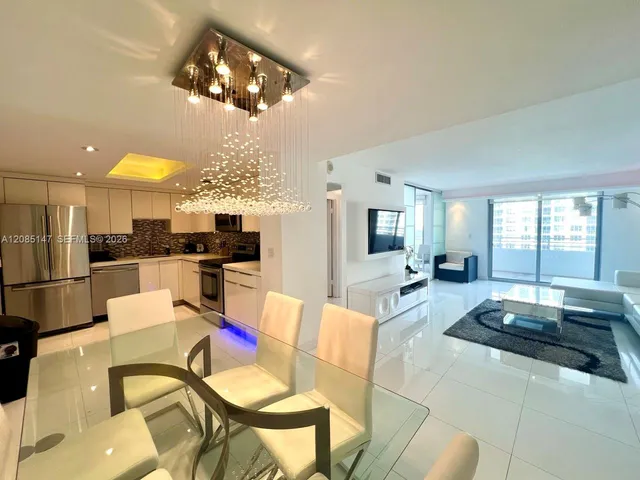 2-bedroom rental at 5555 Collins Avenue #9Y, Miami Beach
