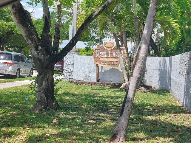 2-bedroom rental at 10357 N Kendall Drive #DD7, Miami