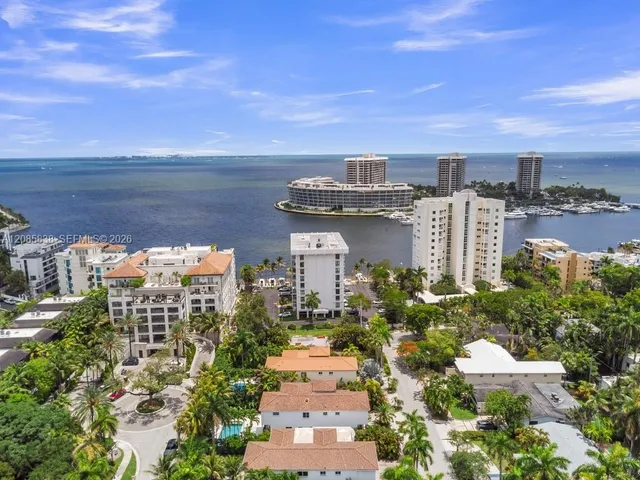 2-bedroom rental at 1600 S Bayshore Lane #4C, Miami