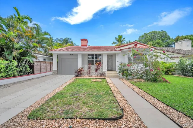 3-bedroom rental at 801 SW 24th Road, Miami