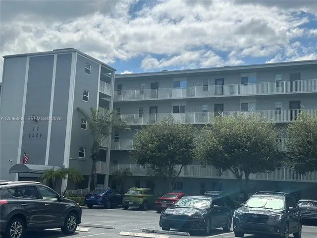 2-bedroom rental at 2226 N Cypress Bend Drive #505, Pompano Beach