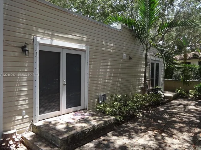 1-bedroom rental at 1212 SE 6th Street #1-4, Fort Lauderdale