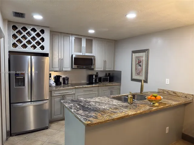 1-bedroom rental at 1250 SW 113th Terrace #201, Pembroke Pines