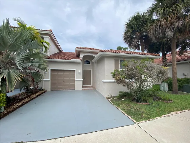 3-bedroom rental at 856 NW 132nd Avenue, Pembroke Pines