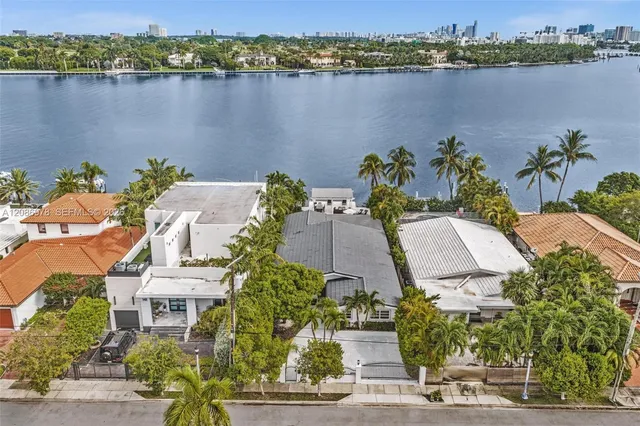 4-bedroom rental at 1405 Stillwater Drive, Miami Beach