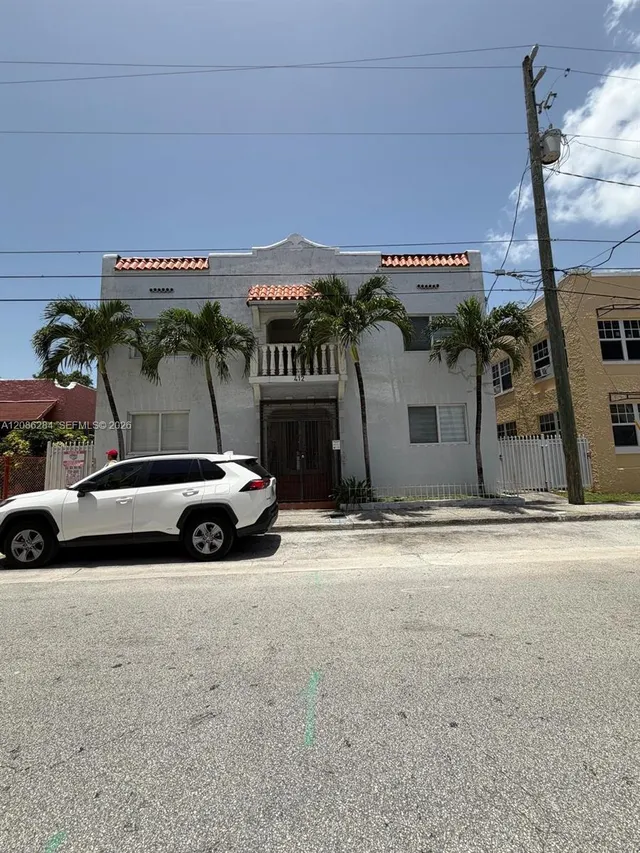 1-bedroom rental at 412 SW 10th Avenue #4, Miami