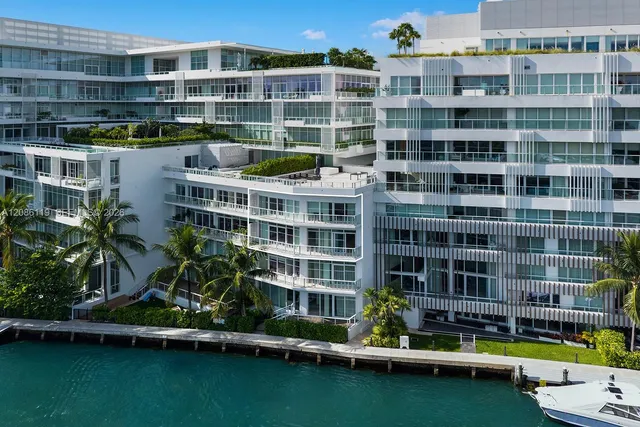 2-bedroom rental at 4701 N Meridian Avenue #325, Miami Beach