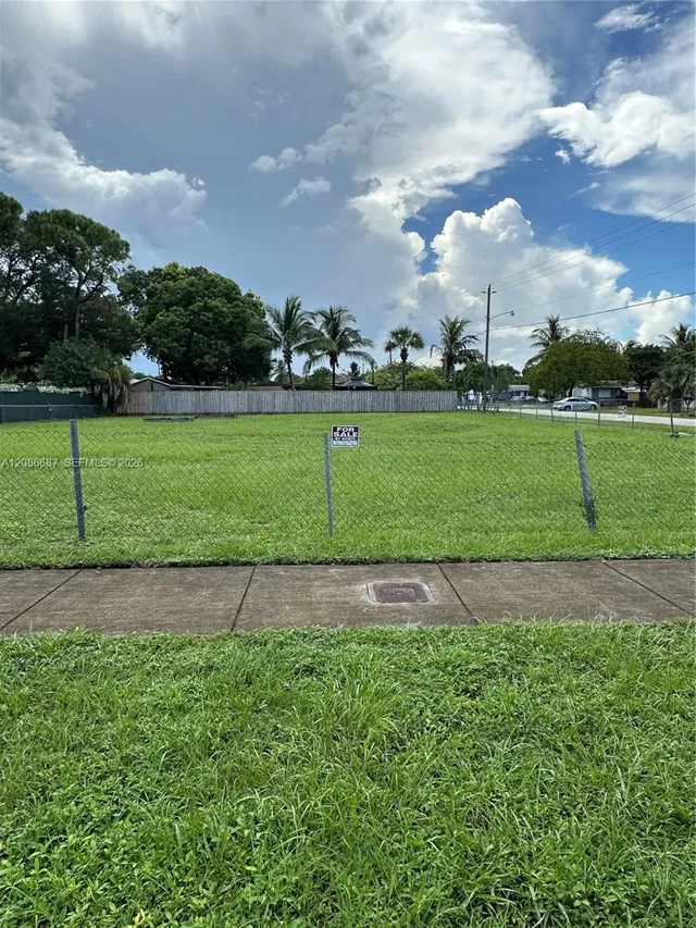 Land at 16240 NW 38th Place, Miami Gardens
