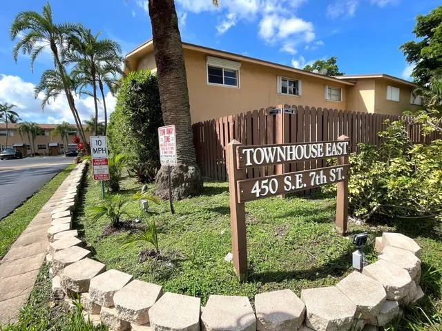 2-bedroom home at 450 SE 7th Street #232, Dania Beach