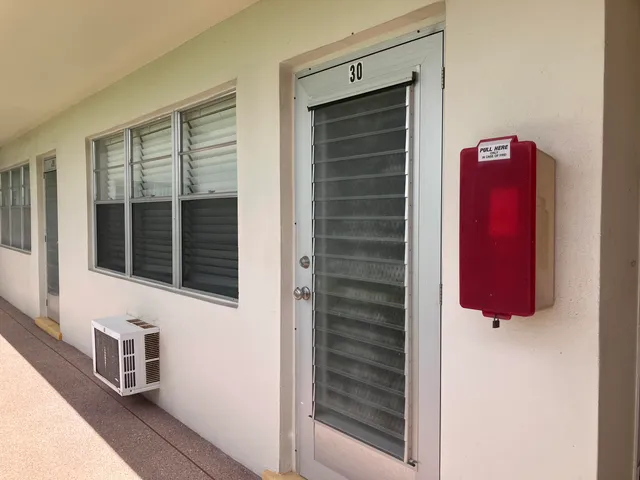 1-bedroom home at 30 Chatham B, West Palm Beach