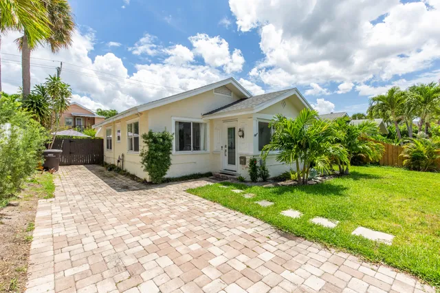 3-bedroom rental at 210 Malverne Road, West Palm Beach