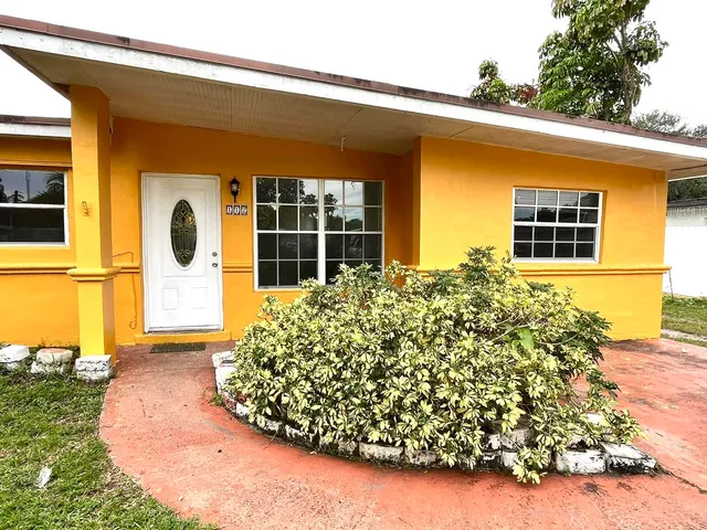 4-bedroom rental at 112 NEWTON Road, West Park