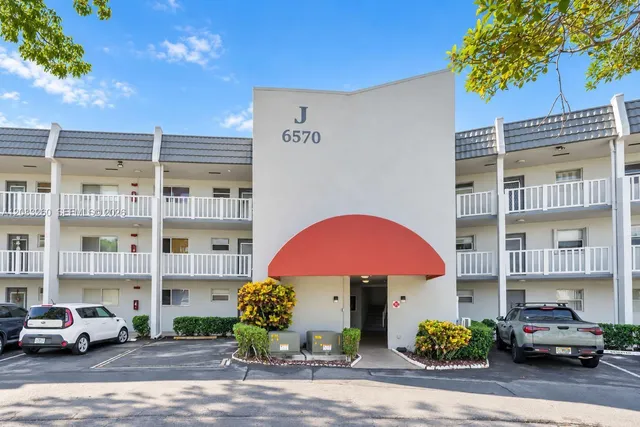 2-bedroom home at 6570 Royal Palm Boulevard #302J, Margate