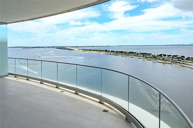 3-bedroom home at 175 SE 25th Road #1002, Miami