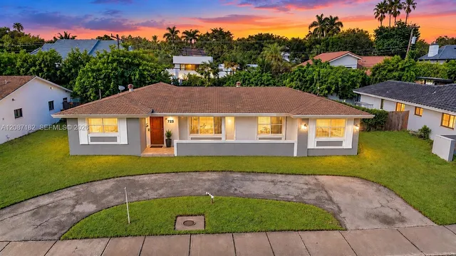 4-bedroom home at 20120 Highland Lakes Boulevard, Miami