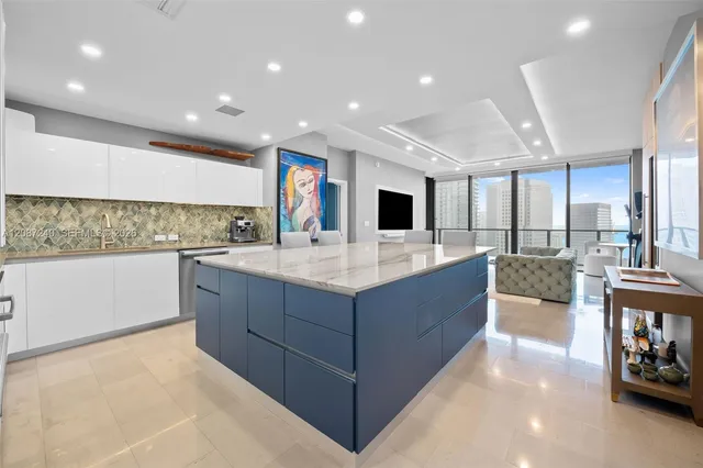 1-bedroom home at 88 SW 7th Street #3107, Miami