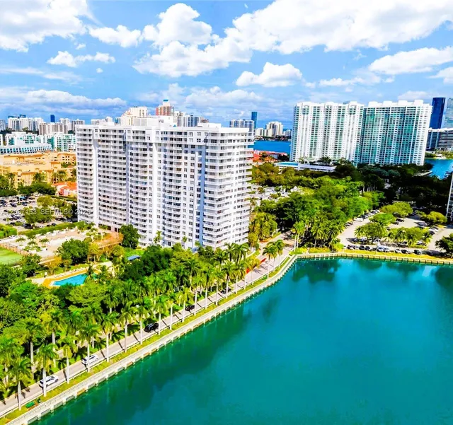 1-bedroom rental at 2801 NE 183rd Street #1805W, Aventura